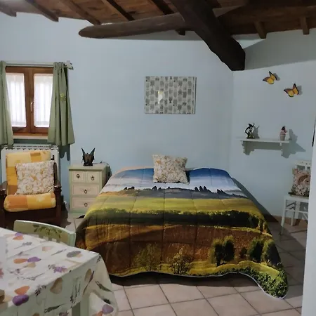 Il Sentiero Nel Bosco Bed & Breakfast *