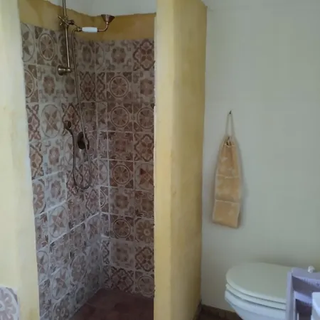 Alojamento de Acomodação e Pequeno-almoço Il Sentiero Nel Bosco 3*