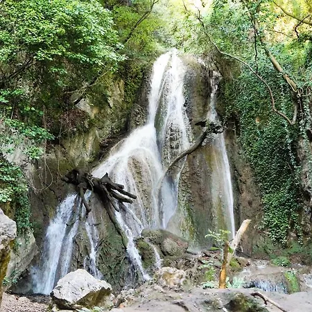 Il Sentiero Nel Bosco فولينيو