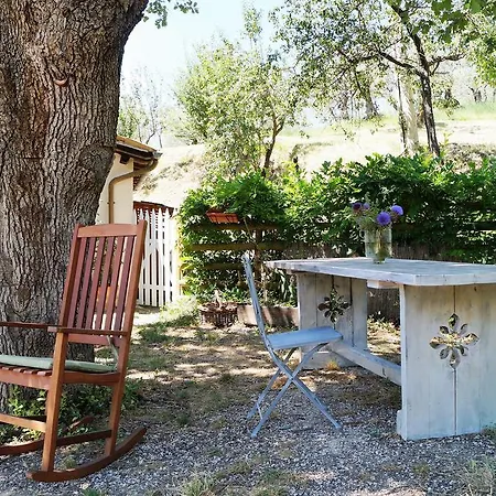 Alojamento de Acomodação e Pequeno-almoço Il Sentiero Nel Bosco Foligno